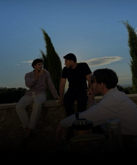HANGOUT