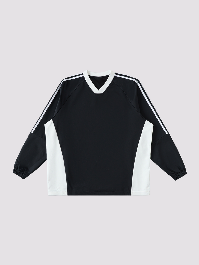 V-NECK LONG-SLEEVE T-SHIRT