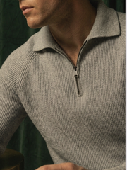 RETILIER QUARTER ZIP